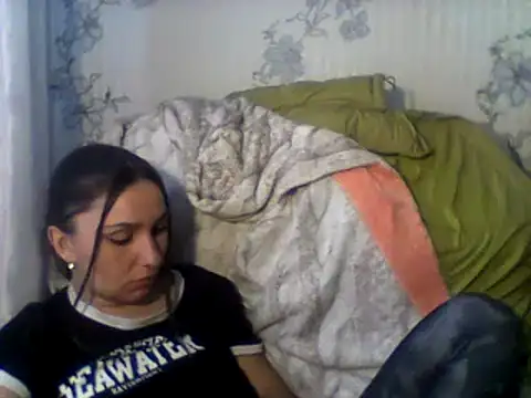 Snapshot of Yuliia30 chatting on February 12, 2025, 12:22 pm Yuliia30 online show from February 12, 2025, 12:22 pm