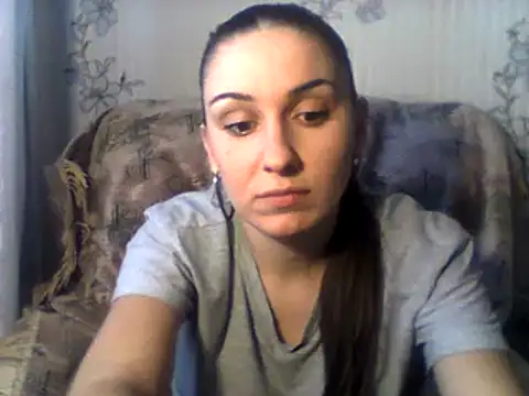Snapshot of Yuliia30 chatting on February 19, 2025, 12:11 pm Yuliia30 online show from February 19, 2025, 12:11 pm