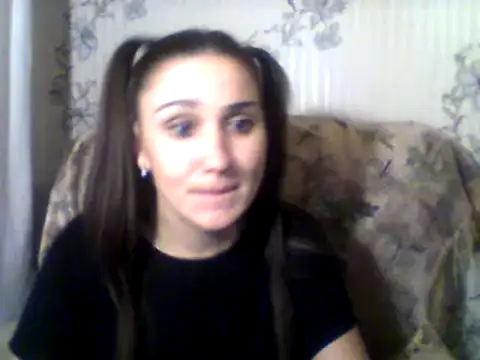 Snapshot of Yuliia30 chatting on February 23, 2025, 4:24 pm Yuliia30 online show from February 23, 2025, 4:24 pm