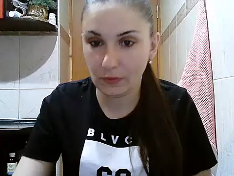 Snapshot of Yuliia30 chatting on September 26, 2025, 5:39 pm Yuliia30 online show from September 26, 2025, 5:39 pm