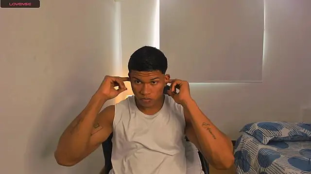 maxsteel177 online show from February 26, 2025, 8:11 pm