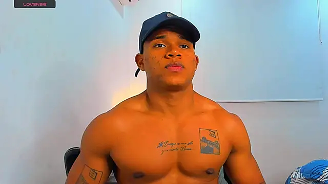 maxsteel177 online show from March 14, 2025, 11:32 pm