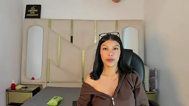 Snapshot of Salmaportman69 chatting on February 4, 2026, 9:09 pm Salmaportman69 online show from February 4, 2026, 9:09 pm