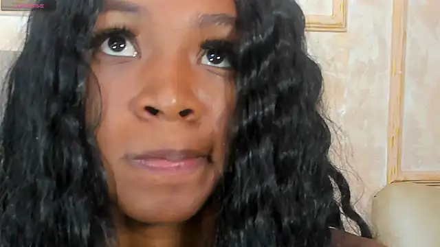 LilaBeily online show from February 4, 2025, 7:33 pm