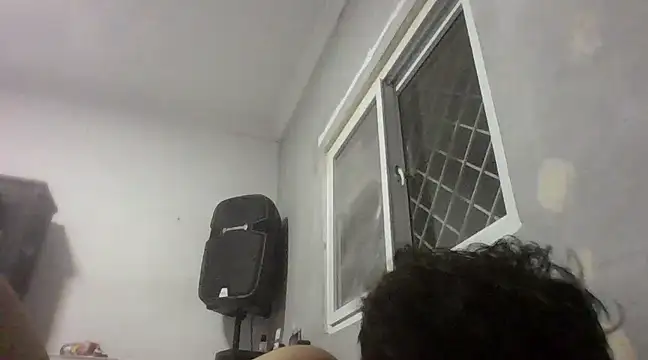 Snapshot of it0z_klk chatting on January 22, 2025, 5:37 am it0z klk online show from January 22, 2025, 5:37 am