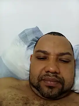 Snapshot of Marcio2235 chatting on November 22, 2025, 6:56 am Marcio2235 online show from November 22, 2025, 6:56 am