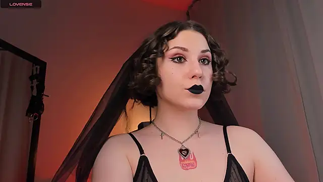 Eva Moss  online show from February 20, 2025, 8:58 pm