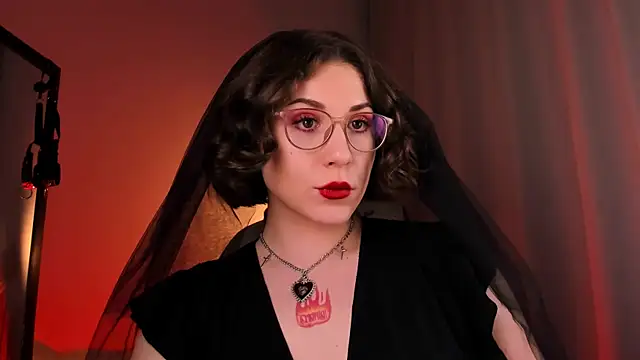 Eva Moss  online show from March 12, 2025, 3:57 am