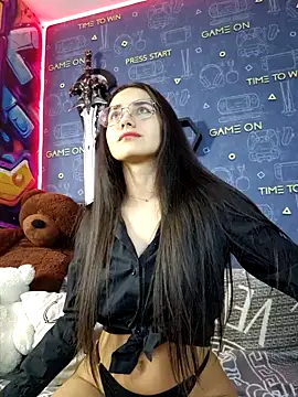 LittleX Angel online show from February 7, 2025, 9:58 am