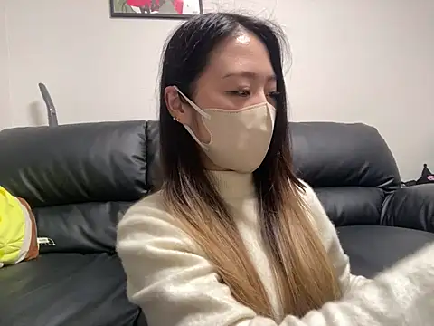 Snapshot of yazawa_oO chatting on March 16, 2025, 1:49 pm yazawa oO online show from March 16, 2025, 1:49 pm