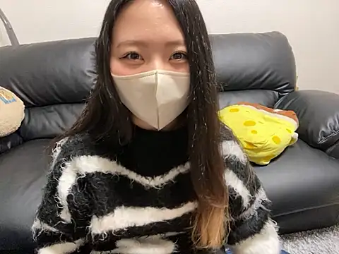 Snapshot of yazawa_oO chatting on February 10, 2026, 4:55 pm yazawa oO online show from February 10, 2026, 4:55 pm