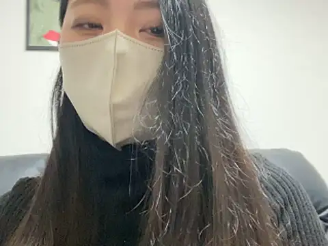 Snapshot of yazawa_oO chatting on March 5, 2026, 10:50 pm yazawa oO online show from March 5, 2026, 10:50 pm