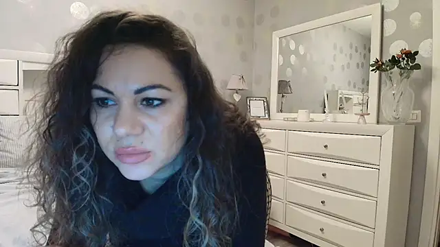 VixenVibesX online show from March 12, 2025, 1:25 am