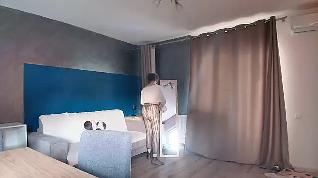 VixenVibesX online show from March 16, 2025, 3:39 pm