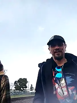 Snapshot of AQuickPhyx chatting on March 15, 2025, 11:50 pm AQuickPhyx online show from March 15, 2025, 11:50 pm