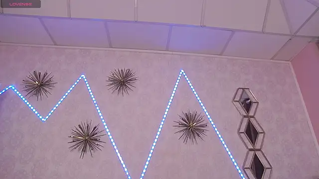 BustyEva  online show from November 14, 2025, 4:49 pm