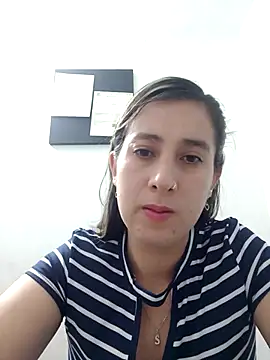 Snapshot of CHARLOTTE_1711 chatting on March 2, 2025, 1:04 am CHARLOTTE 1711 online show from March 2, 2025, 1:04 am