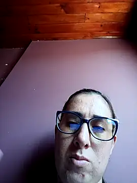 Snapshot of CHARLOTTE_1711 chatting on March 3, 2026, 8:15 pm CHARLOTTE 1711 online show from March 3, 2026, 8:15 pm