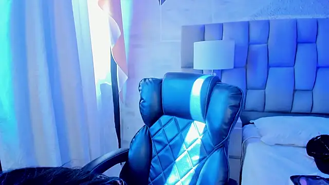 BellaaStorm online show from October 17, 2025, 8:11 pm