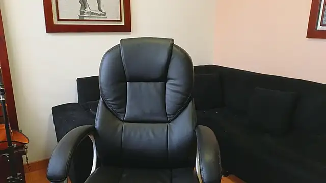 hairyncuteass online show from September 20, 2025, 11:44 am