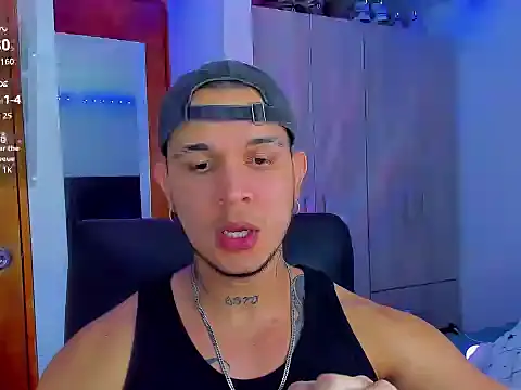 austinoficial online show from September 11, 2025, 3:17 am
