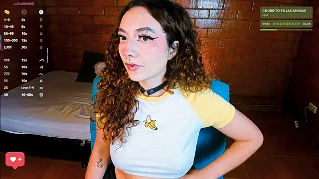 Snapshot of Annycolin_ chatting on November 19, 2025, 4:01 am Annycolin online show from November 19, 2025, 4:01 am