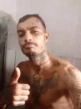 Snapshot of gibbyi777 chatting on December 15, 2025, 5:39 pm gibbyi777 online show from December 15, 2025, 5:39 pm