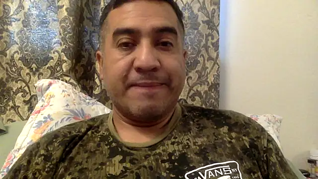 Snapshot of smoothwick chatting on February 15, 2025, 3:17 pm smoothwick online show from February 15, 2025, 3:17 pm