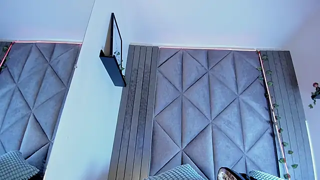 Snapshot of SabrinaSpell_ chatting on January 6, 2026, 11:47 am SabrinaSpell online show from January 6, 2026, 11:47 am