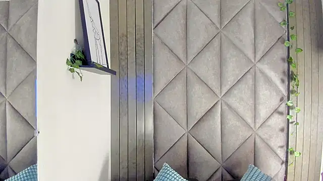 Snapshot of SabrinaSpell_ chatting on January 18, 2026, 11:36 am SabrinaSpell online show from January 18, 2026, 11:36 am