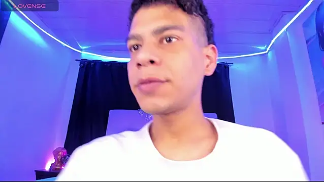 Ethan Boyy online show from May 28, 2026, 5:43 pm