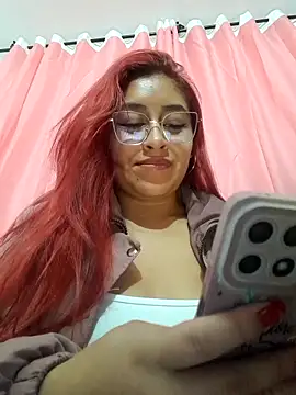 Snapshot of AnonymousGirl chatting on September 14, 2025, 2:44 am AnonymousGirl online show from September 14, 2025, 2:44 am