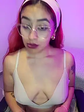 Snapshot of AnonymousGirl chatting on October 12, 2025, 11:37 pm AnonymousGirl online show from October 12, 2025, 11:37 pm