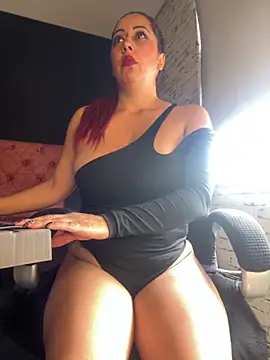 Miss  Melody online show from September 14, 2025, 2:38 pm