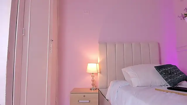 Snapshot of _isabela_x chatting on January 14, 2025, 9:41 pm isabela x online show from January 14, 2025, 9:41 pm