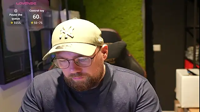 justinitt online show from October 16, 2025, 8:59 am