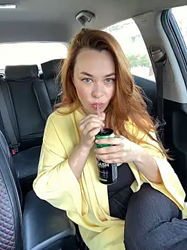 Snapshot of Kelley_Allie chatting on November 17, 2025, 8:09 am Kelley Allie online show from November 17, 2025, 8:09 am