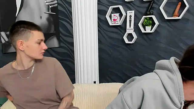 Snapshot of annabishop chatting on February 7, 2025, 3:23 am annabishop online show from February 7, 2025, 3:23 am