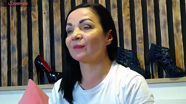 Snapshot of Tory_Lovi chatting on December 2, 2025, 1:05 pm Tory Lovi online show from December 2, 2025, 1:05 pm