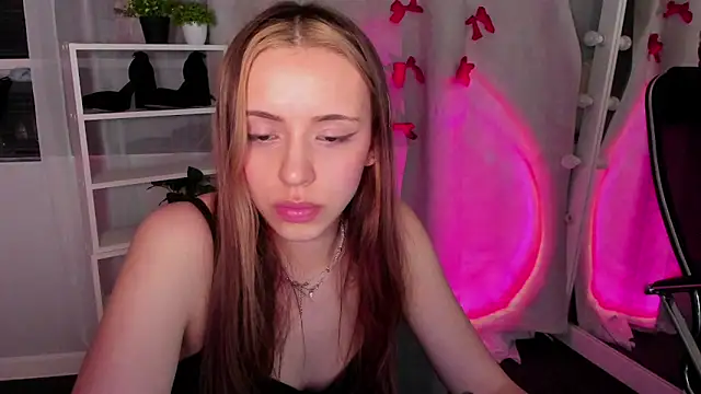 Sahara Shields online show from February 25, 2025, 4:31 pm