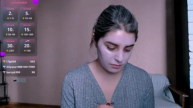  Roselina  online show from October 28, 2025, 11:25 am