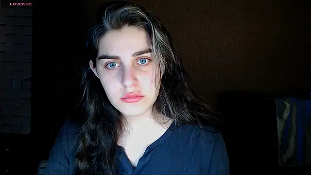  Roselina  online show from February 21, 2026, 3:02 pm