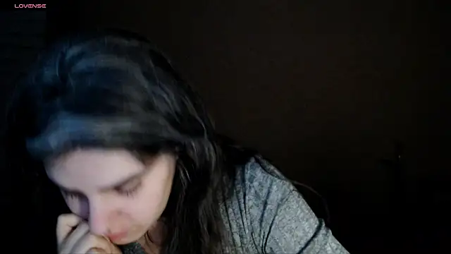  Roselina  online show from February 25, 2026, 6:28 pm