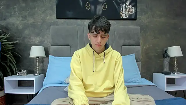 bruce hans online show from October 27, 2025, 11:47 am