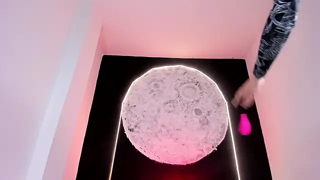 Snapshot of EthaanCox chatting on November 8, 2025, 9:02 pm EthaanCox online show from November 8, 2025, 9:02 pm