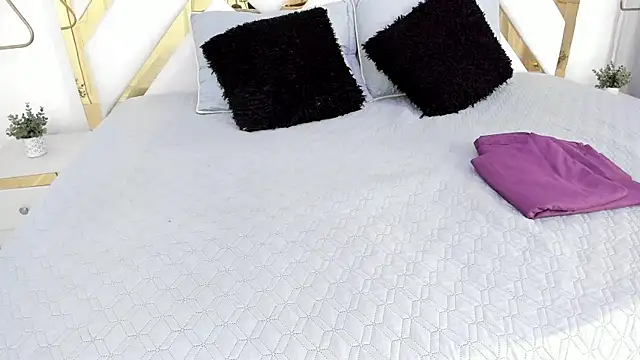 Christal Golden online show from February 23, 2025, 1:24 am