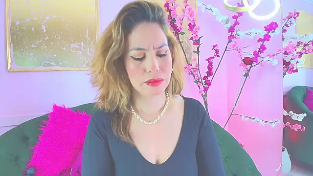 scarlette69 online show from December 21, 2025, 7:54 pm