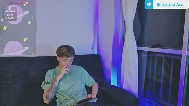 Snapshot of ethan_and_ava chatting on October 18, 2025, 2:36 am ethan and ava online show from October 18, 2025, 2:36 am