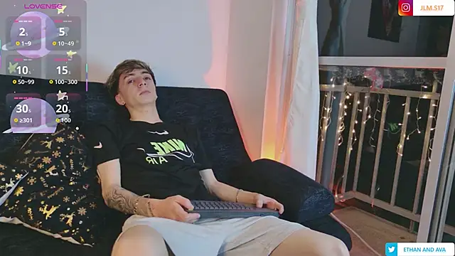 Snapshot of ethan_and_ava chatting on December 5, 2025, 2:09 am ethan and ava online show from December 5, 2025, 2:09 am