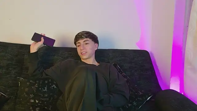 Snapshot of ethan_and_ava chatting on February 22, 2026, 2:56 am ethan and ava online show from February 22, 2026, 2:56 am